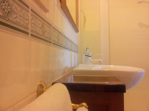 Clean and comfortable ensuites in your Tamborine Mountain accommodation